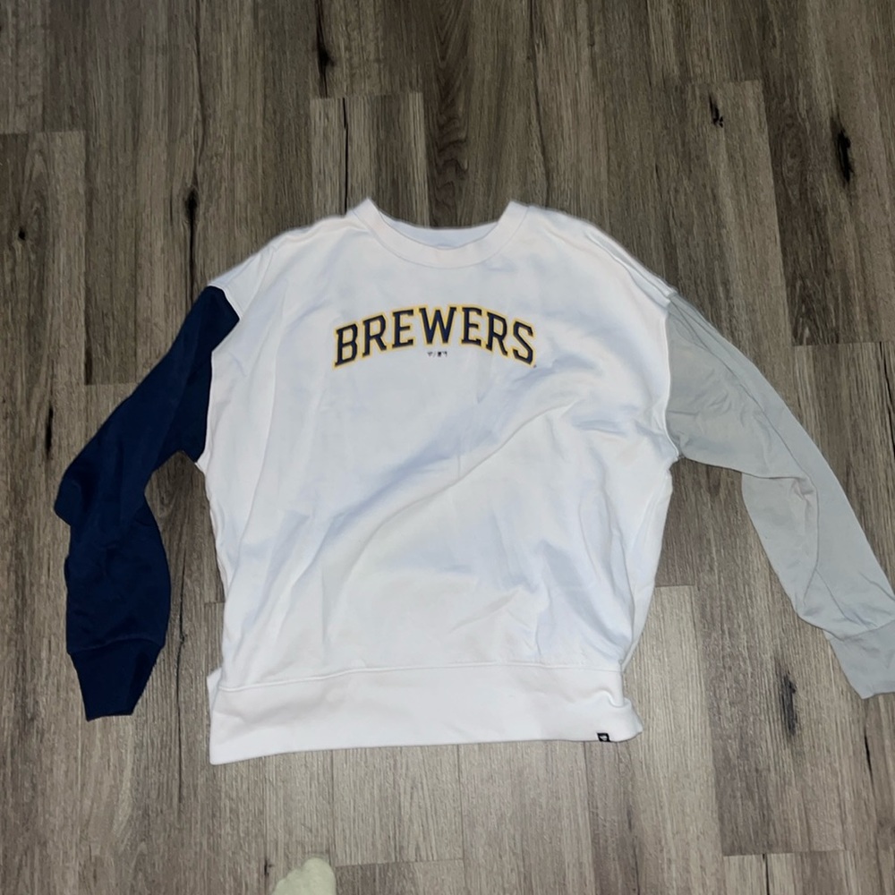 Women’s Brewers Sweatshirt